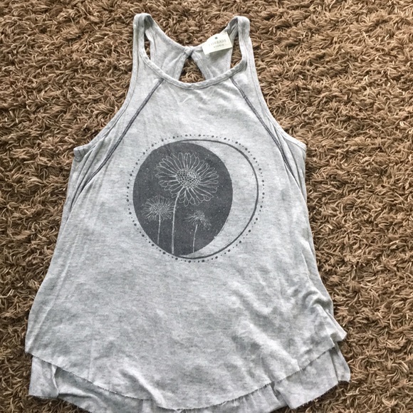 Threads Studio Razorback Tank - Picture 3 of 6